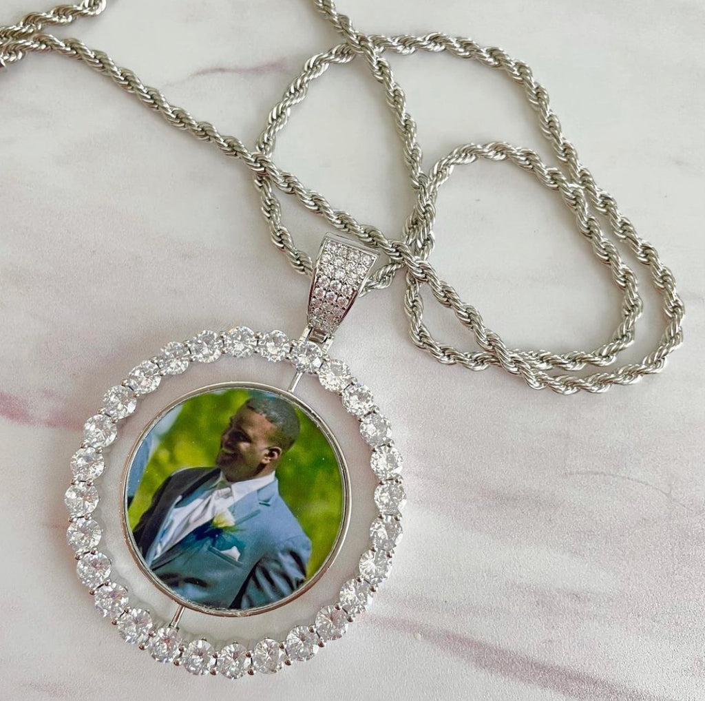 Spinning Picture Pendant